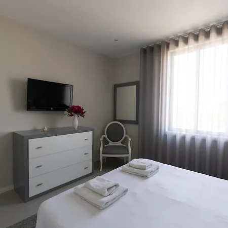 Ribeiro Riverside Апартаменты